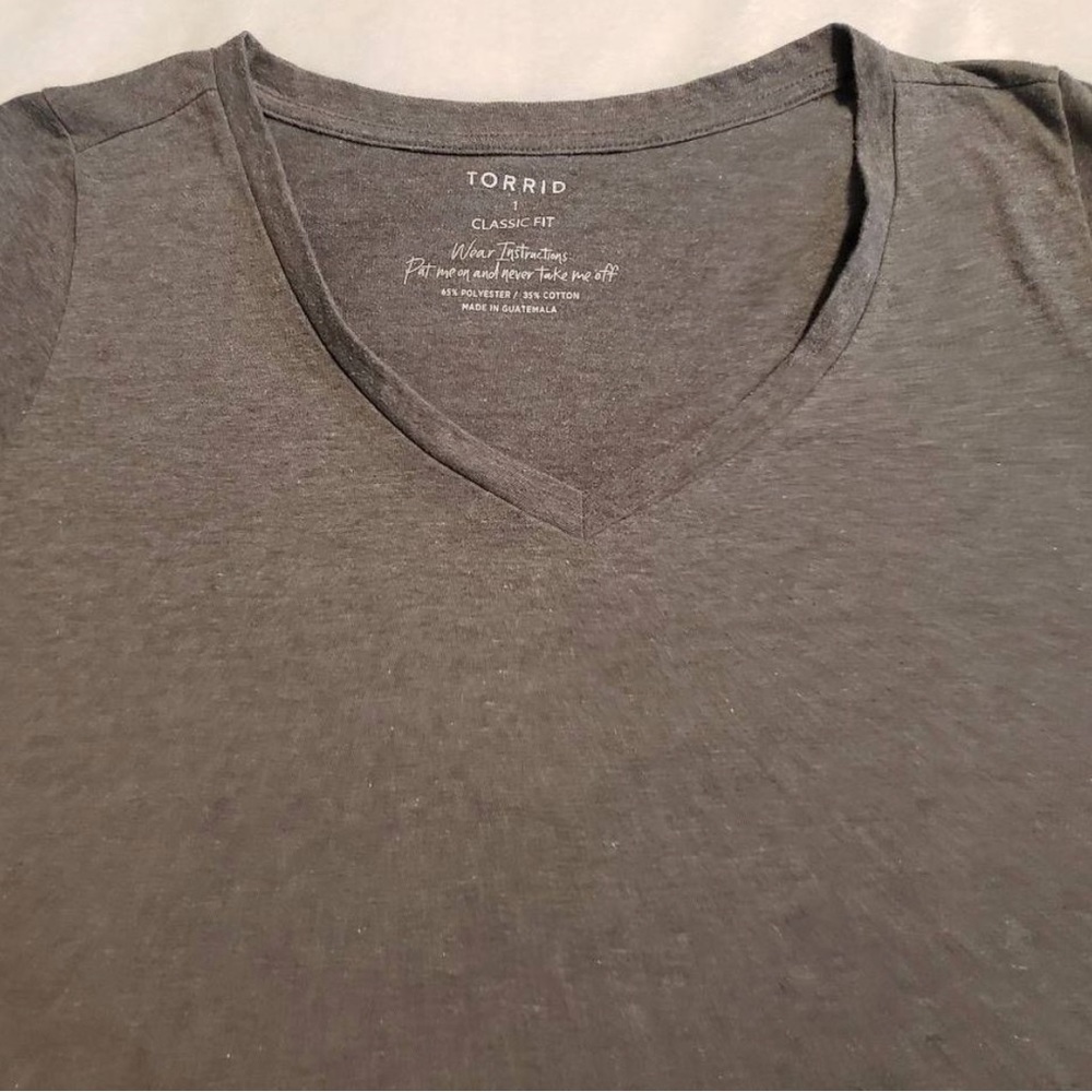 Torrid- Women’s Top - Picture 2 of 4